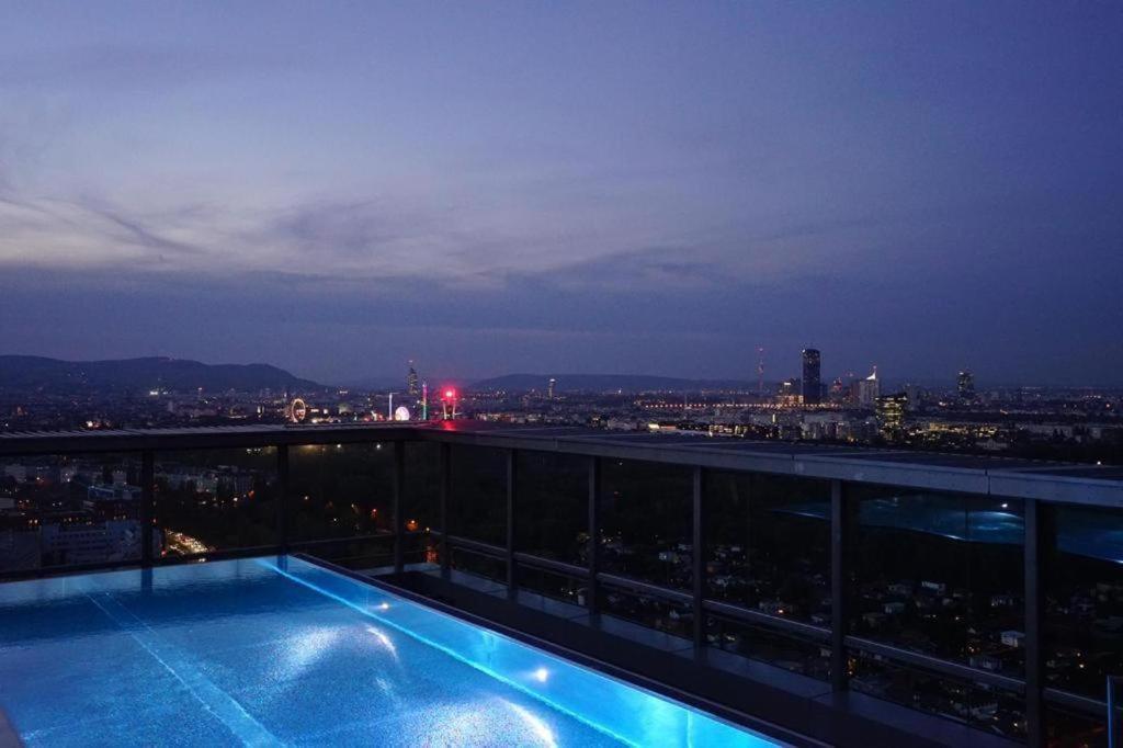 Executive Suite W/ Rooftop Pool Wien Exterior foto
